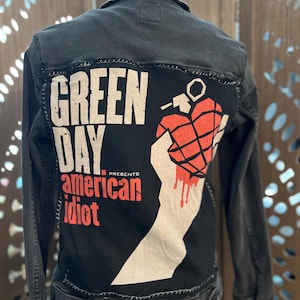 Upcycled Green Day American Idiot Schwarze Jeansjacke, S