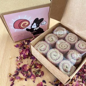 StrawBUNNY Rolls | Oat Based | Bunny, Guinea Pig, and Other Small Pet Treats | All Organic, Natural, and Healthy