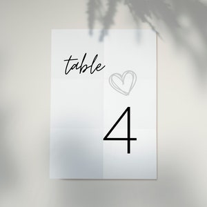 Herz Tischzahlen | Druckbare Tischkarte | Minimalistisch | Hochzeit | Romantisch | Schlicht | Modern