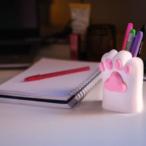 Kawaii Cat Pen Holder Desk Accessory | Cute Anime and Japan Home Decor | Office & Gaming Room Organizer | Gamer Gift
