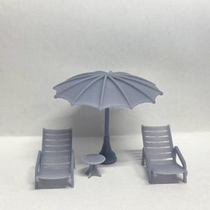 Beach Set - Deckchair, Table and Umbrella, Scale 1/48