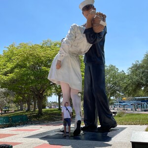 where is my mind? series #3 Unconditional Surrender (2 photos), Flippant View of Art, Life and All The Rest, form of self-expression