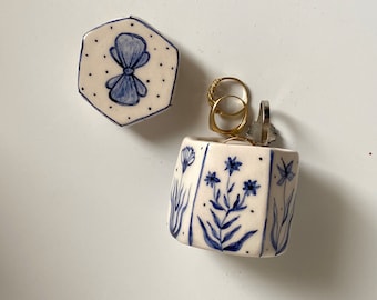 Handmade Blue Flower Ceramic Jewelry Box, Floral Ring Holders, Dishes - Flowers Ceramic Ring Holder - Minimalist Dressing Table Decor