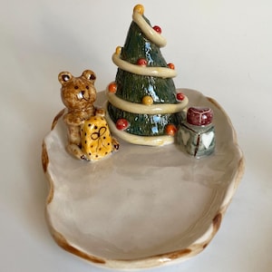 Handmade Ceramic Cute Bear and Christmas Tree Themed Jewelry Dish Ring Holder Christmas Decor Ring Dish Xmas Gifts For Her Jewelry Organizer