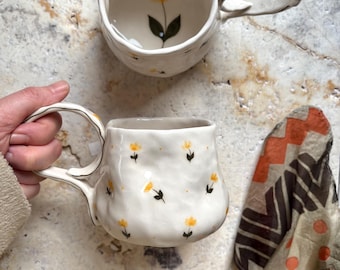 Cute Minimalist Yellow Flower Mug - Handmade Ceramic Floral, Botanic Coffee, Latte, Cappuccino Cup Mug  - Handpainted Floral Ceramic Cup
