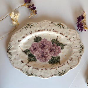 Lila blumengeschirr