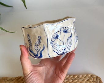 Handmade Ceramic Matcha Bowl with Blue Flowers Hand-Painted Illustrations - Botanical-Themed Matcha Bowl Matcha, Rustic, Ceramic Matcha Bowl