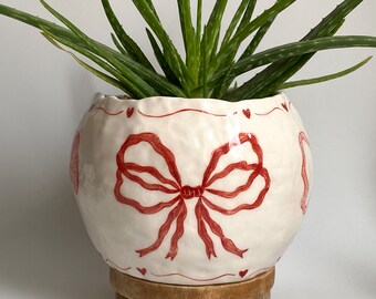 Handmade Ceramic Vase with Ribbon Drawings - Aesthetic, Coquette Style Ceramic Vase, Flowerpot, Pot - Handmade Home Decor Object