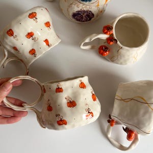 Cute Minimalist Pumpkin Halloween Mug - Handmade Ceramic Autumn, Fall Coffee, Latte, Cappuccino Cup Mug  - Handpainted Unique Ceramic Cup