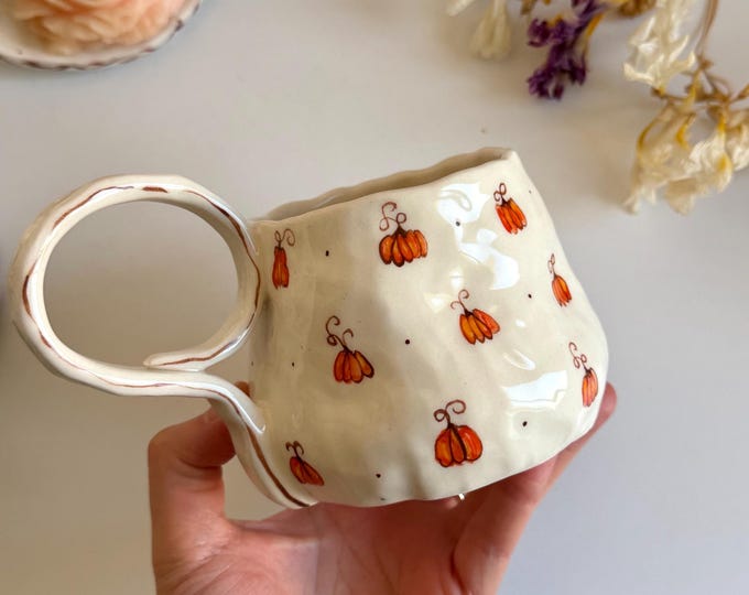 Cute Minimalist Pumpkin Halloween Mug - Handmade Ceramic Autumn, Fall Coffee, Latte, Cappuccino Cup Mug  - Handpainted Unique Ceramic Cup