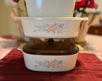 Vintage Corning Ware Casserole Dishes Symphony 2 Liter w/ Pyrex Lid or Symphony 2 Liter w/Plastic Storage Lid or Just Beige 1.5 Liter w/Lid