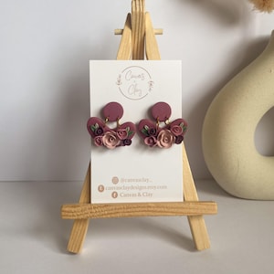 Pendientes con diseño floral de arcilla polimérica