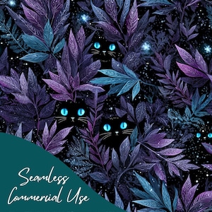 Peut inclure: Motif sans couture avec des chats noirs aux yeux bleus brillants cachés dans un feuillage violet et bleu sur fond noir. Le texte "Seamless Commercial Use" est visible dans le coin inférieur gauche.
