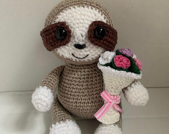 Amigurumi Sloth Holding Flower Bouquet | Crochet Sloth Detachable Flower Bouquet | Cute Soft Amigurumi Plushie