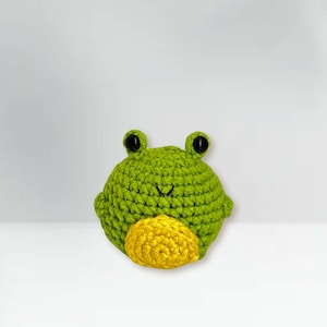 Amigurumi Frog | Crochet Frog Keychain | Cute Soft Amigurumi Plushie