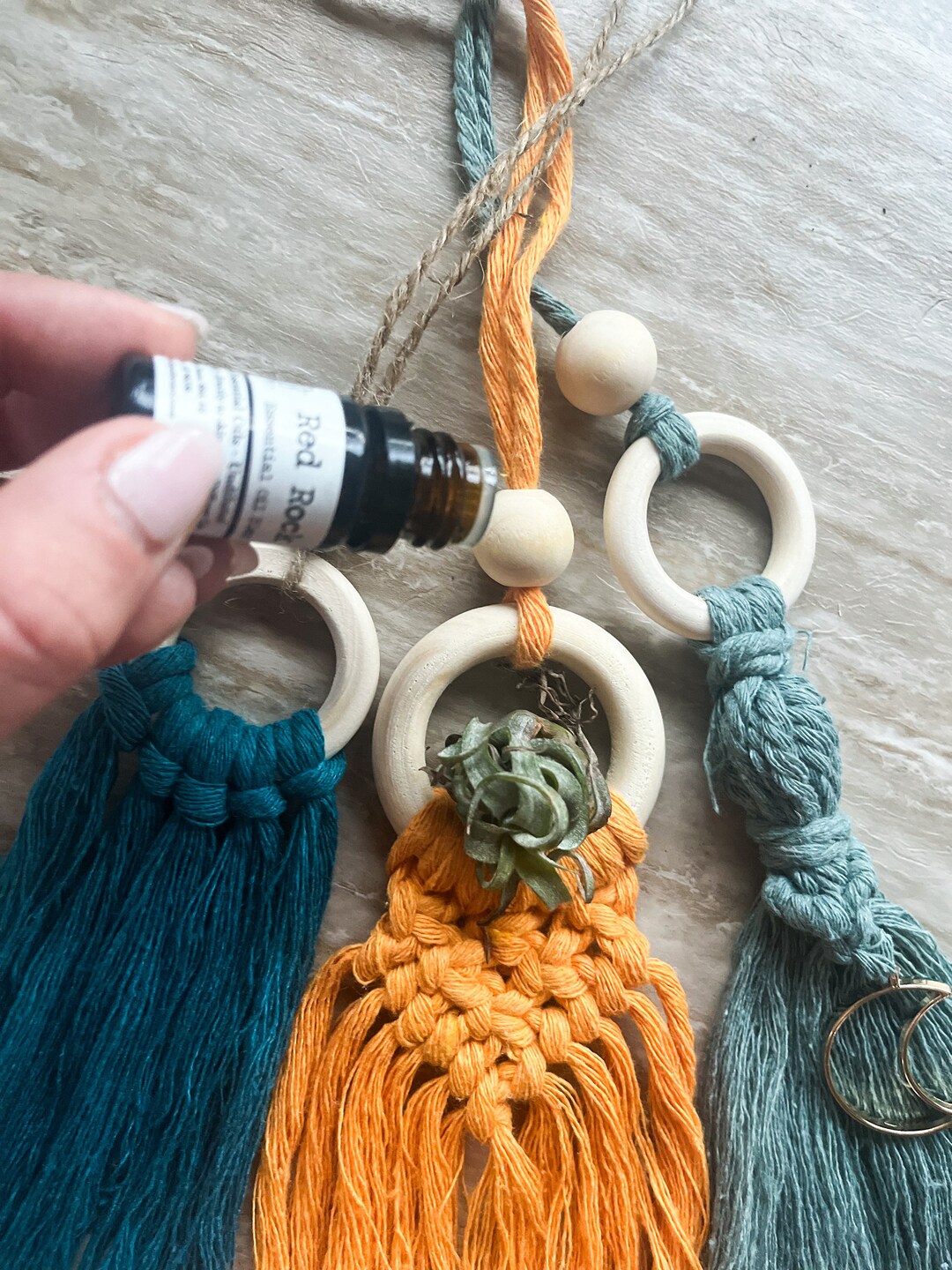 Hanging Diffusers/air Plant Holders - Etsy
