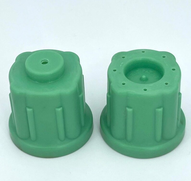 Set of Picnic Salt and Pepper Shakers in Art Deco Style Green Bakelite