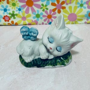 Vintage 1970&#39;s Lefton Bronson Sleeping White Kitten Cat w/Bluebirds Figurine, Collectible, Keepsake