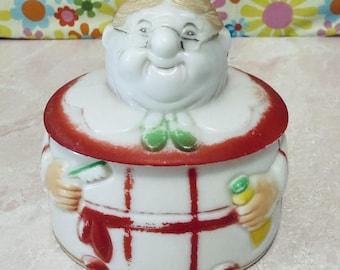 Vintage Plastic Hers Chopper Hopper Denture Holder, Kitsch Collectible Keepsake