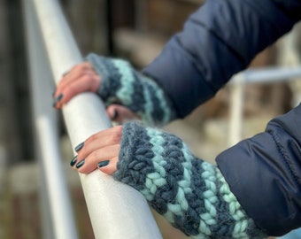 Premium Merinowolle handgestrickte fingerlose Handschuhe für Frauen in verschiedenen Farben - winterwarme und bequeme Handschuhe, ein Geschenk für Sie