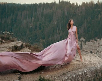 Długa, latająca sukienka do sesji zdjęciowej Sukienka z długim trenem Satynowa, super długa, zwiewna sukienka Fotografia Plus Size Sukienka latająca na zamówienie Jedna dla wszystkich