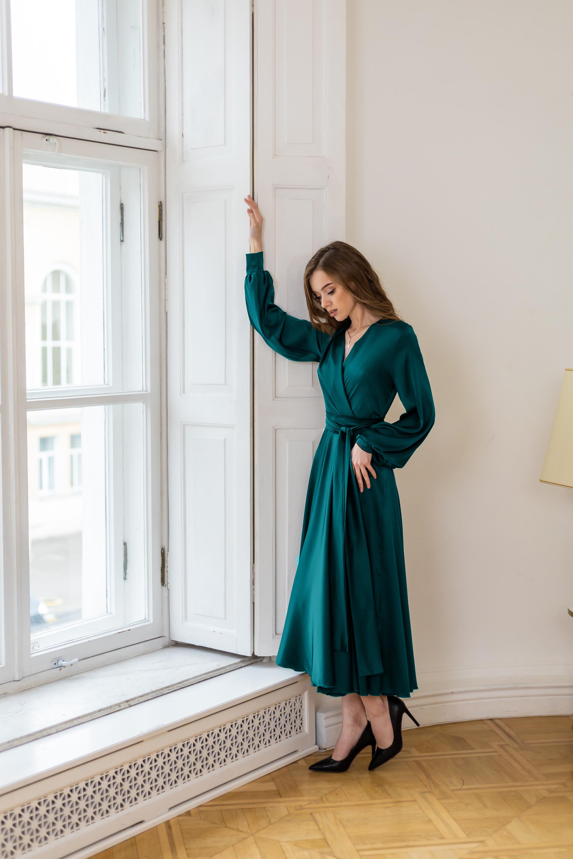 olive green strapless dress Olivia- Long – Escogida Boutique date night glam The rich olive green The Presley Lace-Up Boot Farbic order - Choose size:7 yards / 6.3 meters