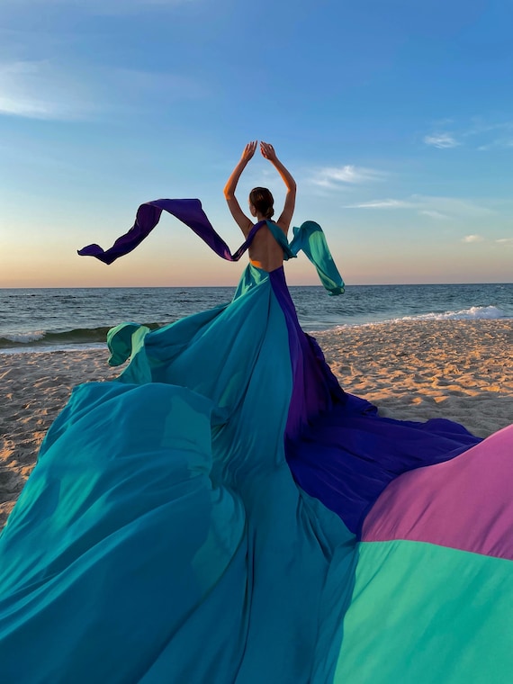 beach photoshoot dress for women Long Flying Infinity Flowing Dress Asymmetrical Flying Dress Mix Of 2 Colors In Convertible Flying Dress beach or any other swatch:navy All of Sofia Richie's Production Time:15 Days