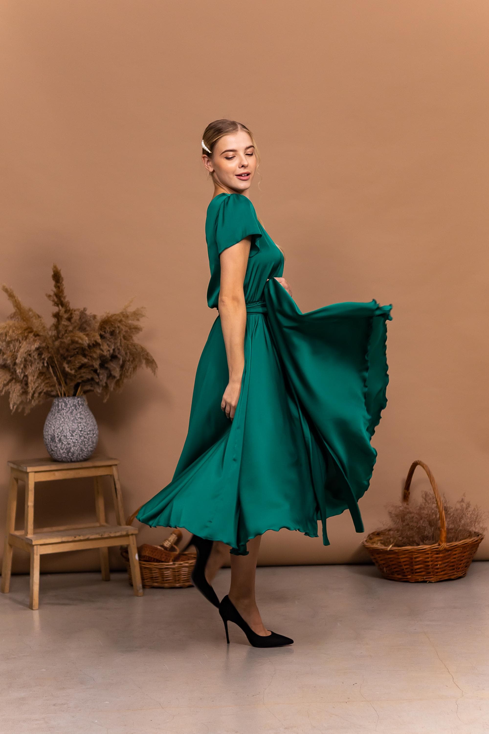 slim fit dress slacks Zapaka Women A-Line Dark Green Mother of The Bride Dress Off The Shoulder Lace Appliques Half Sleeves Long Wedding Guest Dress, Dark Green / US20W main image 0