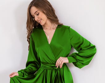 Zielona suknia wieczorowa, sukienka dla druhny z dekoltem w serek, długi rękaw, luźna satynowa sukienka midi, formalna suknia dla gościa weselnego, sukienka z odkrytymi plecami i rękawami