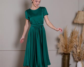 Emerald Green Wedding Guest Dress Tea Length Handmade Satin Bridesmaid Dress Evening Gown With Sleeves Formal Flared Midi Dress Women Dress
