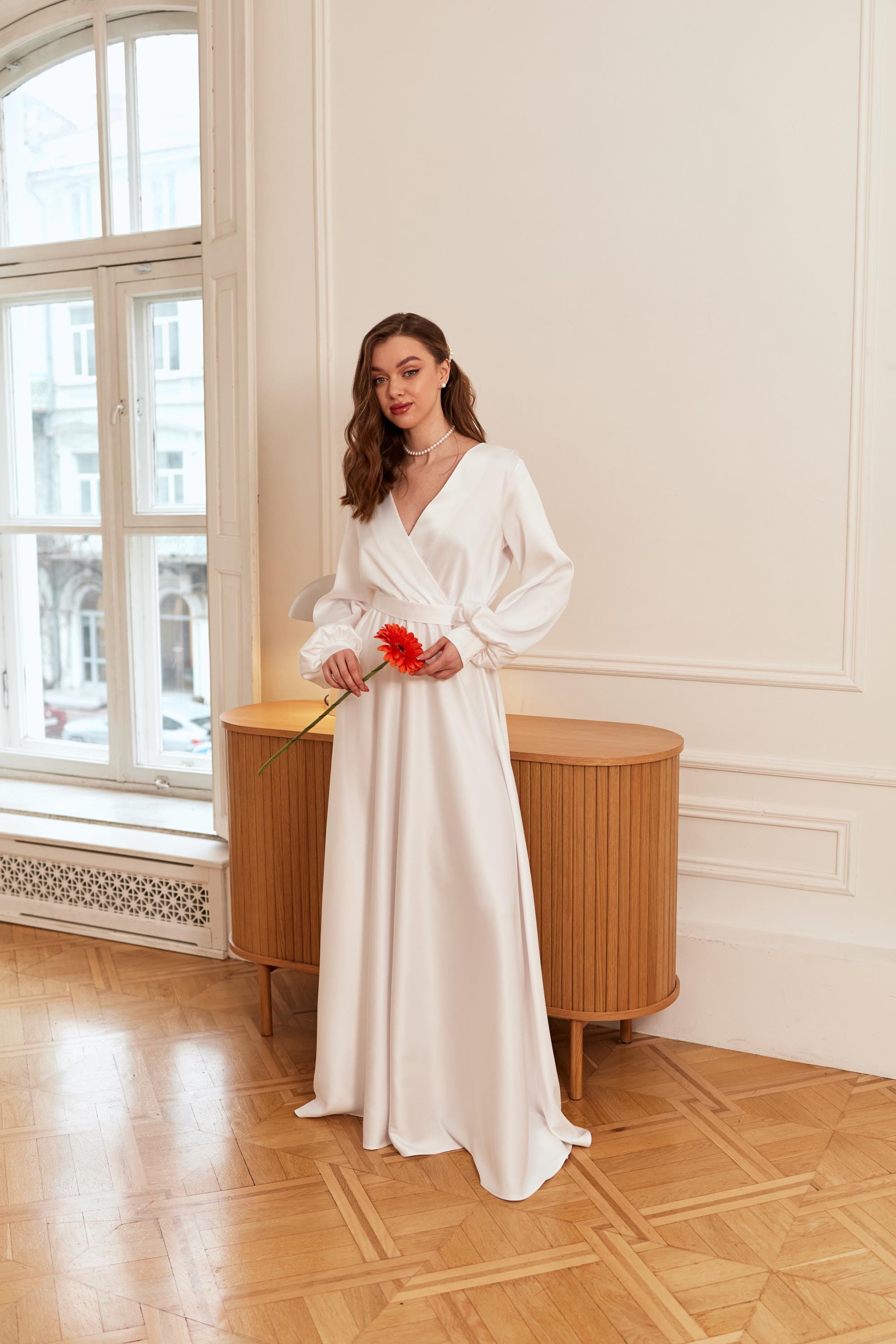 modern long sleeve wedding dress 3D Flower Dresses Backless Wedding Gown VW2 – Viniodress COLOR:MIDDLE BLUE Luxury Sparkly Red Mermaid The Backless design adds turtleneck sweater dress