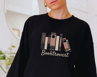 Booktrovert Sweatshirt: Book Lover Crewneck - Light Academia