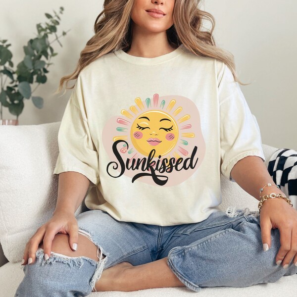 Sunkissed Shirt, Retro Beach Babe Shirt, Here Comes The Sun, Summer Fun Shirt, Beach Vibes Crewneck, Summer Time Shirt, Sunshine Shirt Women