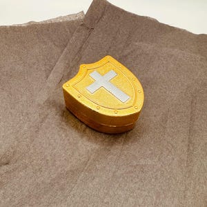 Armor of God Charms in Shield-Shaped Egg; Put on the Whole Armor of God; Armor of God Bible Lesson; Hands-On Bible-based Learning Kits bild 4