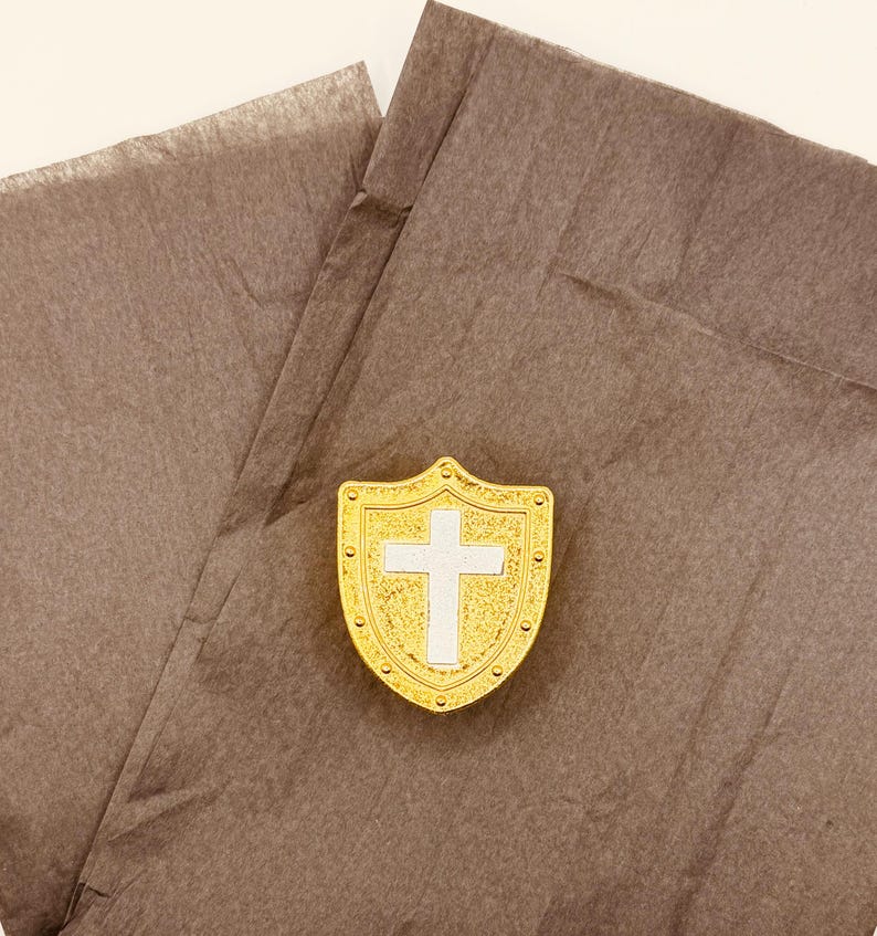 Armor of God Charms in Shield-Shaped Egg; Put on the Whole Armor of God; Armor of God Bible Lesson; Hands-On Bible-based Learning Kits bild 5