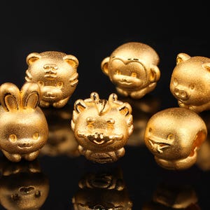 Znaki Zodiaku Charms 24K Złote Koraliki Do Bransoletki Naszyjnik Wisiorek Biżuteria Making Supplies Pies Wół Małpa Szczur Tygrys Świnia Smok Koń