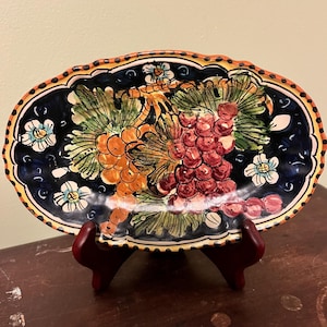 Italiaans keramisch decoratief bord/dienblad met de hand beschilderd - Gulino Caltagirone op achterkant geschreven