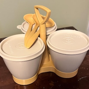 TUPPERWARE 10pc Condiment Caddy Set w Bowls Lids Spoons Cream/Gold 757-4