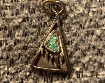 pendentif vintage griffe d&#39;ours amérindien avec incrustation de turquoises