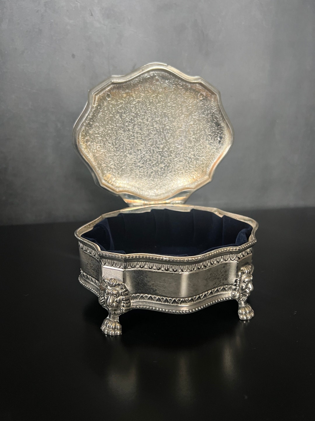 Vintage Lion Head Jewelry Box Silverplate Metal Jewelry Casket With