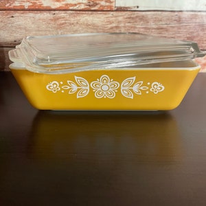 Pyrex Golden Butterfly Square Casserole Dish 503 w/ lid -FREE DOMESTIC SHIPPING