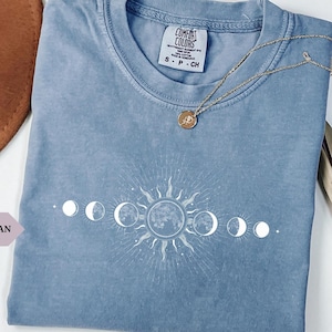 Comfort Colors® Celestial T-shirt Moon Phase Shirt Boho Mystical Moon And Sun Tee Boho Moon Outfit Spiritual Moon Women Yoga Clothing Gifts