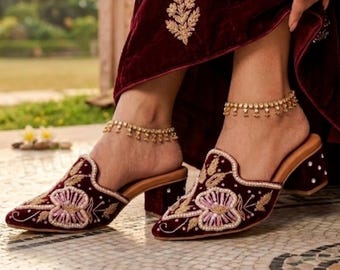 Maroon Embroidered Jutti Velvet Bridal Mules Indian bridal Wedding Shoes Punjabi Jutti Pakistani shoes Bridal Flats Khussa Shoe Women Slipon