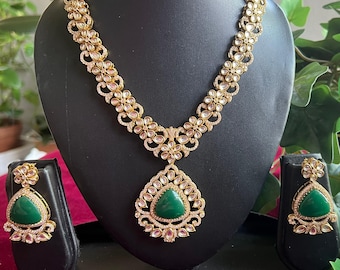 Beautiful Green Kundan long necklace green and gold long necklace Indian Jewelry AD Necklace Bridal Wedding Set Kundan pearl long necklace
