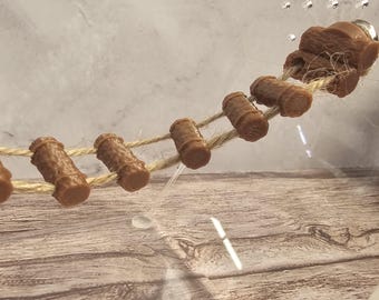 3D printed Magnetic Log Bridge Jumping Spider Enclosure, Hide