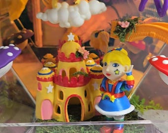 Adult Rainbow Brite Themed Jumping Spider Enclosure.