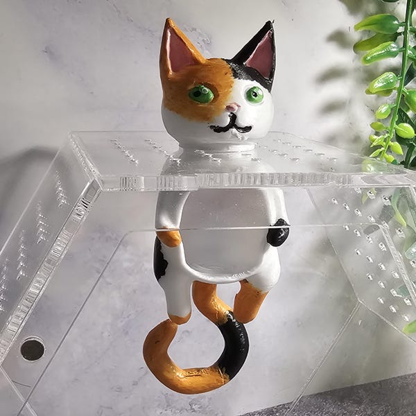 3D printed Hand-painted Cat Jumping Spider Platform Hide- MORE STYLES COMING!