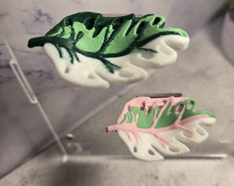3D printed Multi-Color Holey Monsterra Leaf Platform Spider Hide