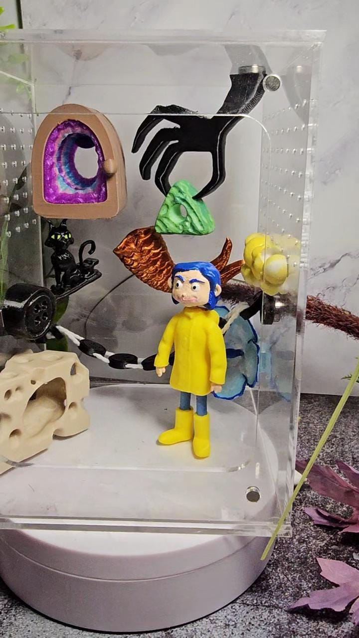 3D Printed and Handpainted "Other Mother" Themed Jumping Spider Enclosure Decor Set