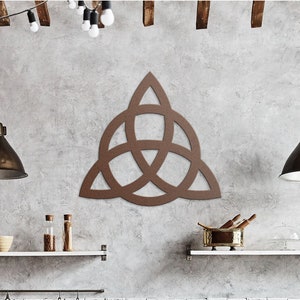 Triquetra Metal Sign | Metal Trinity Knot | Triquetra Art | Celtic Knot | Celtic Wall Art for Indoors or Outdoors | Luck of the Irish